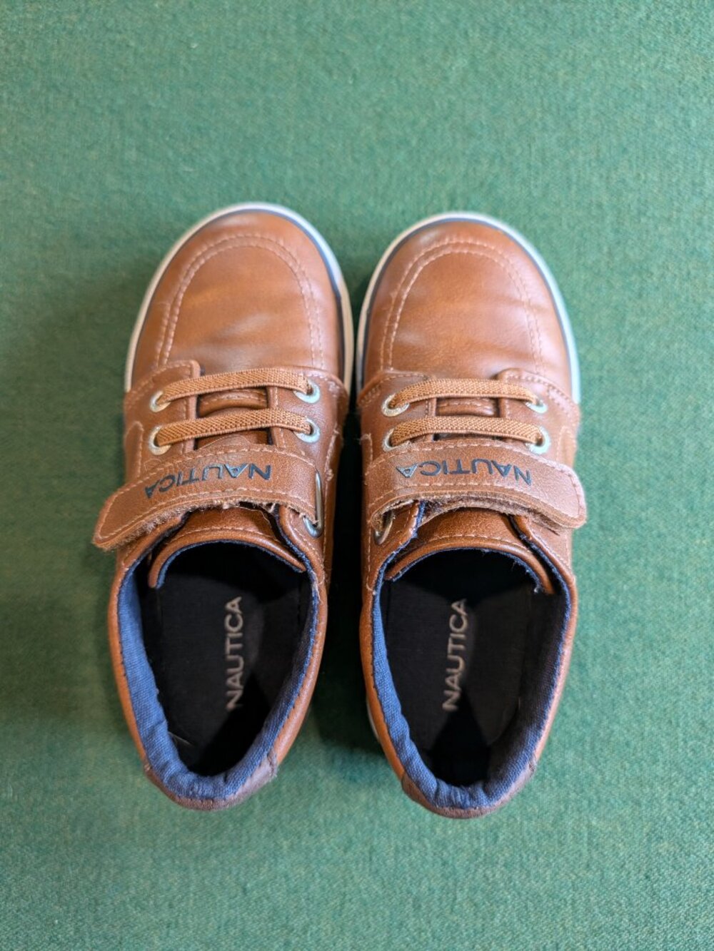 EUC Boy's Nautica Shoes Size 10 💙 - Picture 9 of 9